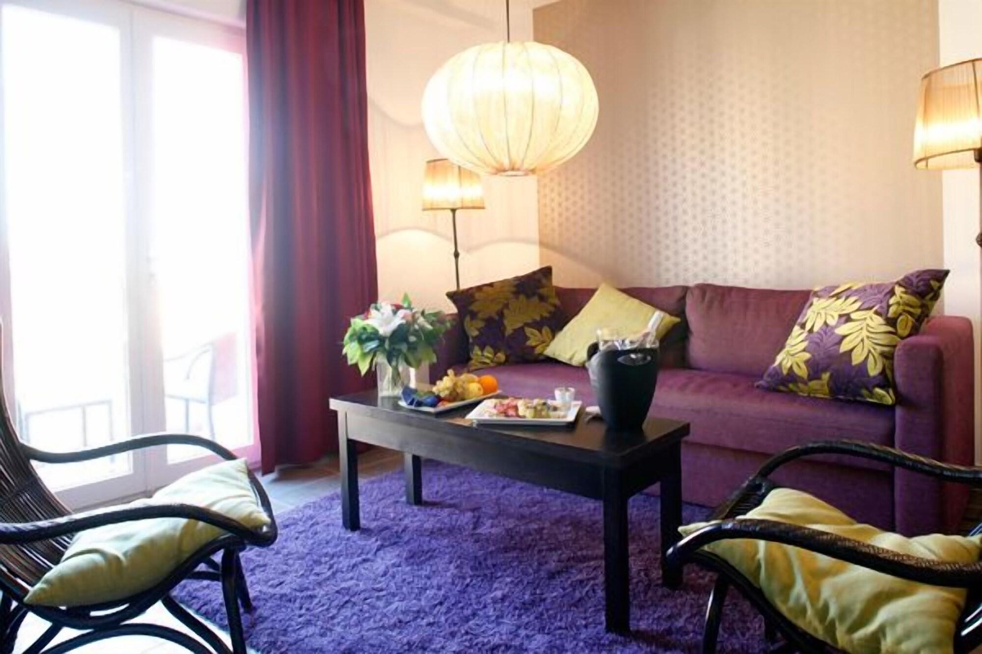 Langley Resort Napoleon Bonaparte LʼÎle-Rousse 외부 사진
